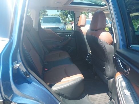 Certified 2022 Subaru Forester Touring AWD/4WD image 36