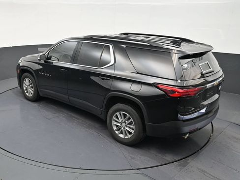 Used 2023 Chevrolet Traverse LT FWD image 11