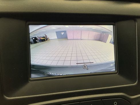 Used 2016 Ford Fusion SE image 16