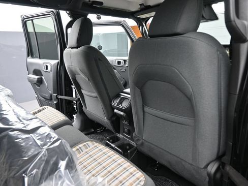 New 2026 Jeep Gladiator Sport AWD/4WD image 27