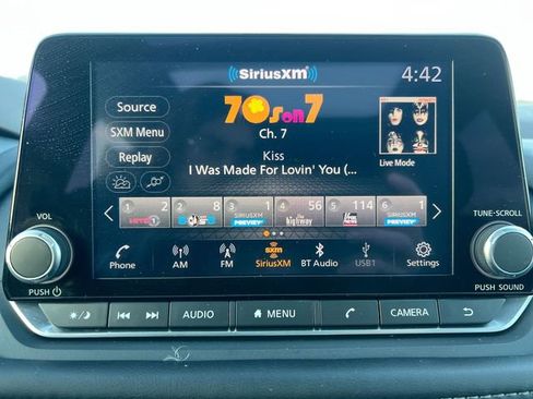 Used 2023 Nissan Rogue SL image 14