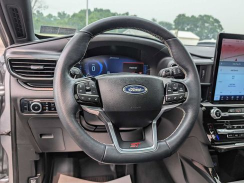 Used 2024 Ford Explorer ST w/ Equipment Group 401A AWD/4WD image 38