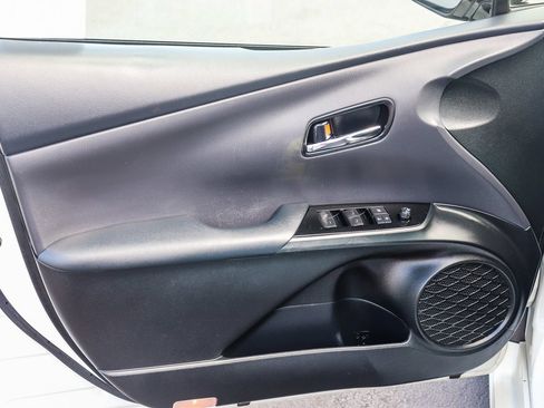 Used 2020 Toyota Prius Prime XLE FWD image 26