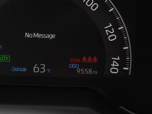 Used 2025 Toyota RAV4 LE AWD/4WD image 30