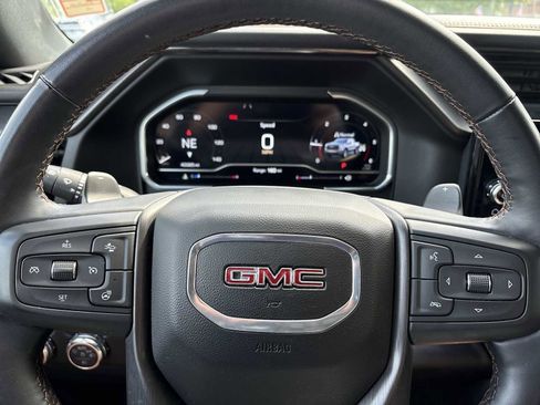 Used 2024 GMC Sierra 1500 AT4 w/ Technology Package AWD/4WD image 11