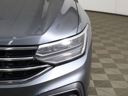 Used 2023 Volkswagen Tiguan SE FWD image 15