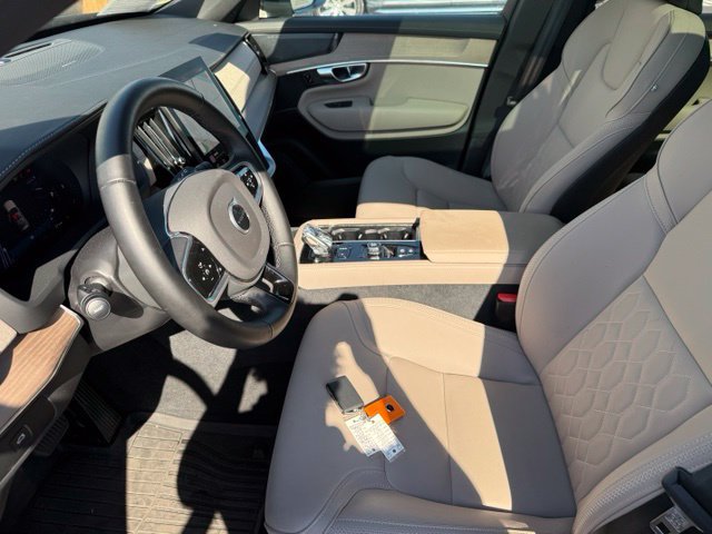 Used 2026 Volvo XC90 B6 Plus AWD/4WD image 7