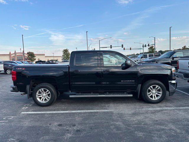 Used 2018 Chevrolet Silverado 1500 LT w/ All Star Edition AWD/4WD image 4