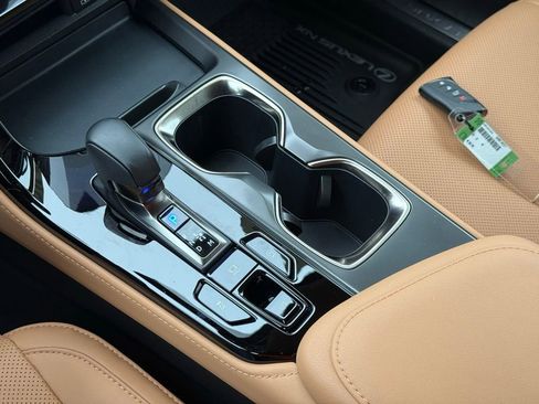 Certified 2024 Lexus NX 250 FWD image 33