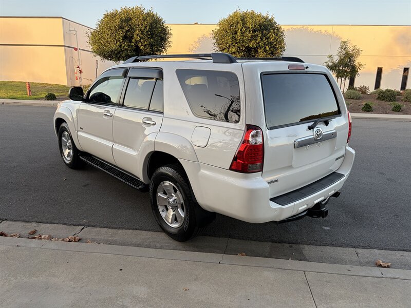 Used 2007 Toyota 4Runner SR5 RWD image 11