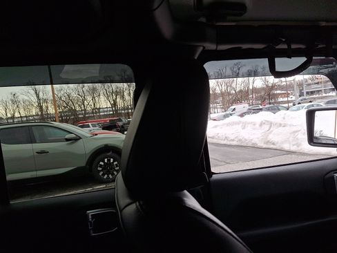 Used 2020 Jeep Gladiator Rubicon w/ Dual Top Group image 13