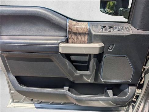 Used 2019 Ford F250 Lariat AWD/4WD image 10