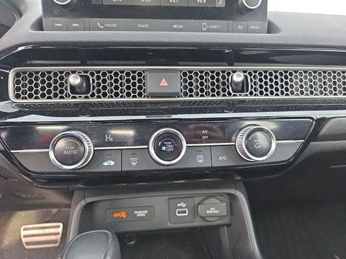 Used 2023 Honda Civic Sport image 16