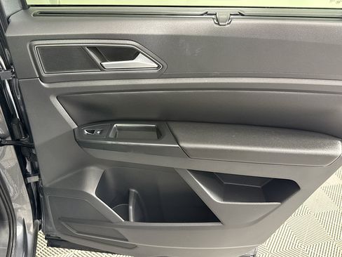 Used 2018 Volkswagen Atlas SE FWD image 26