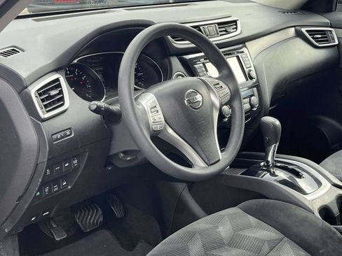 Used 2015 Nissan Rogue SV w/ SV Premium Package AWD/4WD image 12