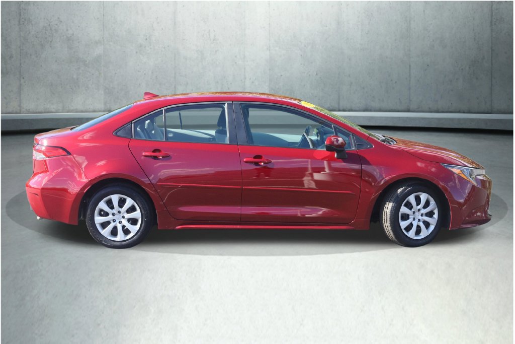 Used 2024 Toyota Corolla LE FWD image 24
