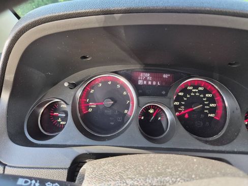 Used 2011 GMC Acadia SLT FWD image 16