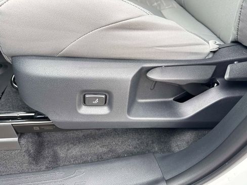 New 2026 Toyota Tacoma SR5 image 19