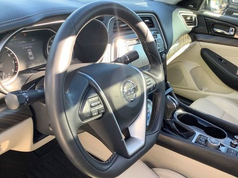 Used 2018 Nissan Maxima Platinum image 22