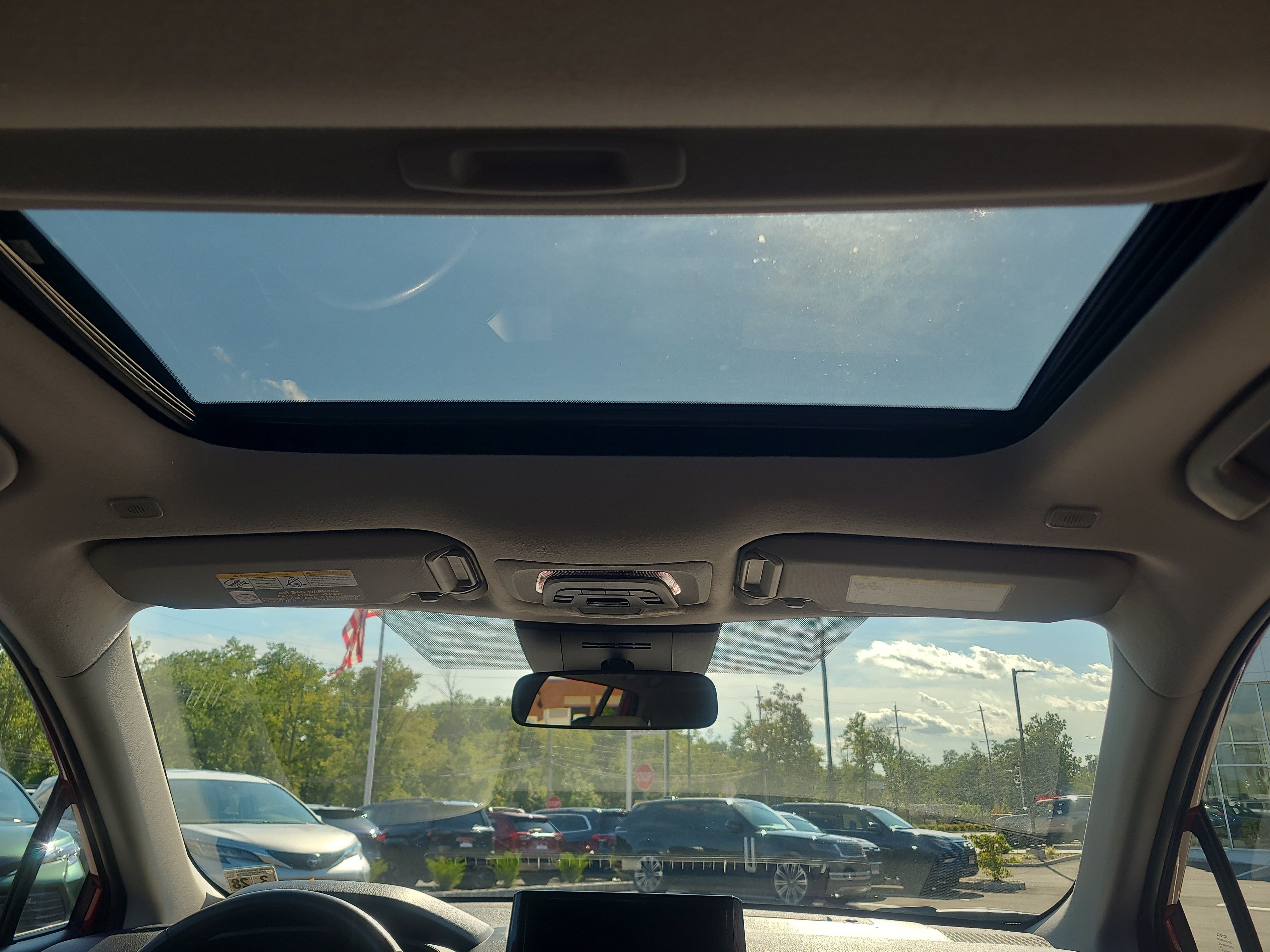 Certified 2023 Toyota Corolla Cross LE w/ Moonroof Package AWD/4WD image 19