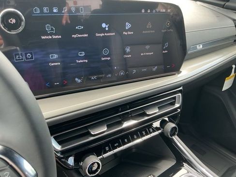 New 2026 Chevrolet Traverse LT w/ Midnight/Sport Edition AWD/4WD image 19
