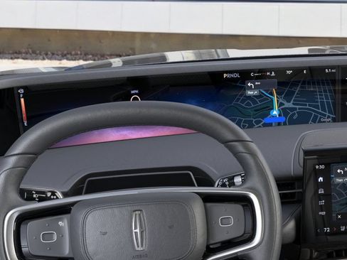 New 2026 Lincoln Nautilus Reserve AWD/4WD image 13