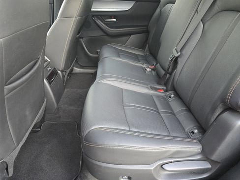 Used 2024 MAZDA CX-90 3.3 Turbo w/ Preferred Plus image 9