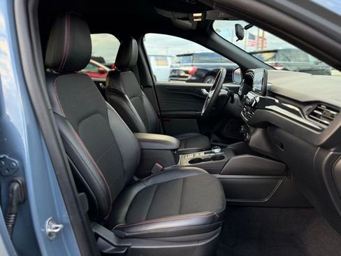 Certified 2025 Ford Escape ST-Line Elite image 15
