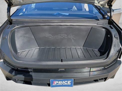 Used 2024 Tesla Cybertruck AWD Crew Cab image 22