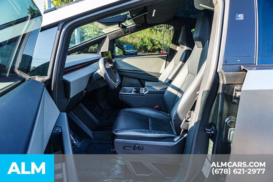 Used 2024 Tesla Cybertruck AWD Crew Cab image 21