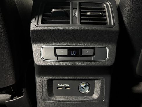 Used 2023 Audi Q5 Premium w/ Convenience Package AWD/4WD image 19