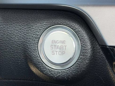Used 2025 Kia Telluride S AWD/4WD image 8