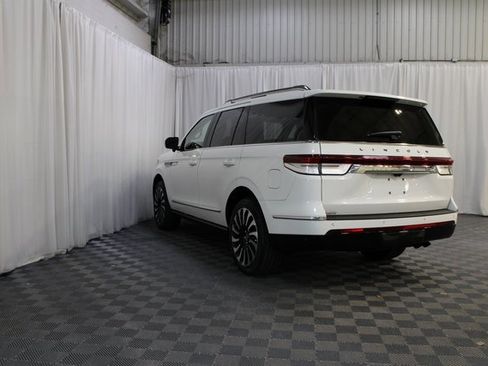 Certified 2022 Lincoln Navigator Black Label image 22
