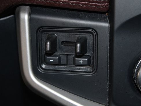 Used 2023 Ford Expedition Max Limited image 30