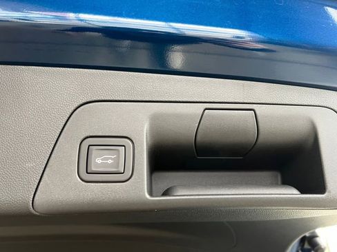 Used 2023 Buick Envision Essence image 15