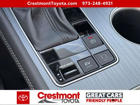 Certified 2025 Toyota Sienna XLE AWD/4WD image 34