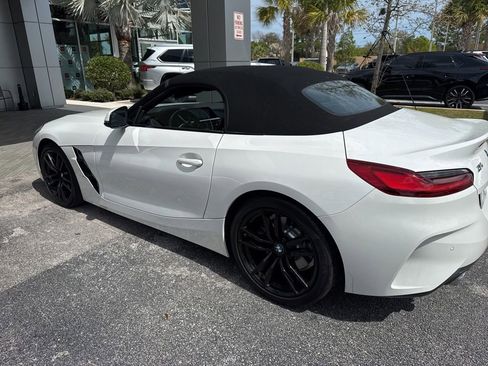 Used 2024 BMW Z4 sDrive30i w/ Convenience Package image 8