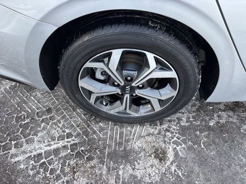 Used 2019 Kia Forte LXS image 41