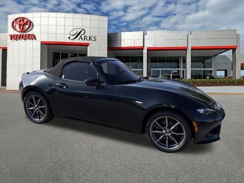 Used 2016 MAZDA MX-5 Miata Grand Touring image 1