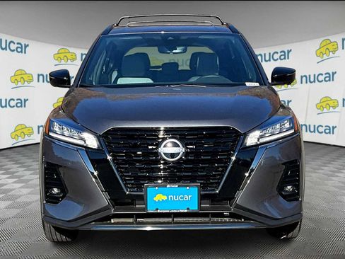 New 2024 Nissan Kicks SR w/ SR Premium Package image 2