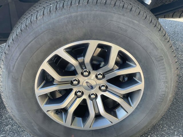 Used 2022 Ford F150 Lariat w/ Trailer Tow Package AWD/4WD image 11