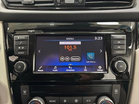 Used 2021 Nissan Rogue Sport SV image 18