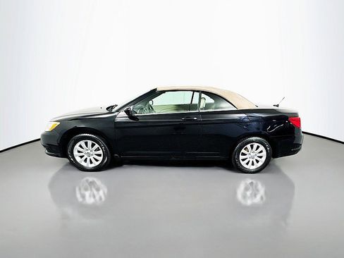 Used 2013 Chrysler 200 Touring image 4