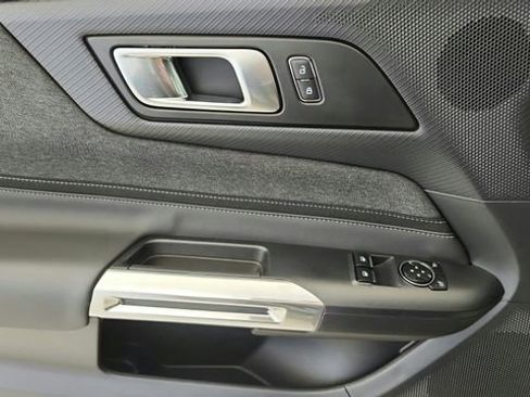 New 2026 Ford Mustang Coupe image 18