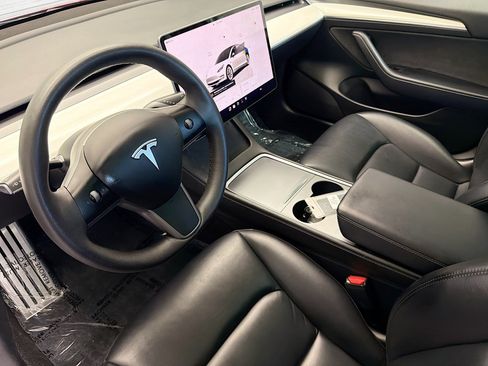 Used 2023 Tesla Model 3 Standard Range RWD image 7