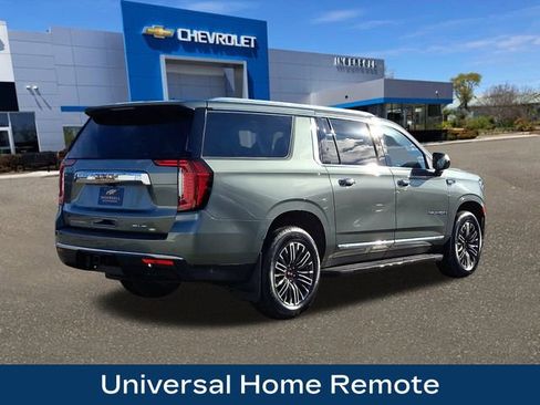 Used 2023 GMC Yukon XL SLT image 9