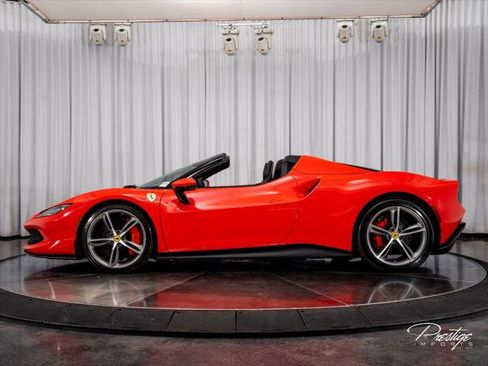 Used 2024 Ferrari 296 GTS RWD image 10