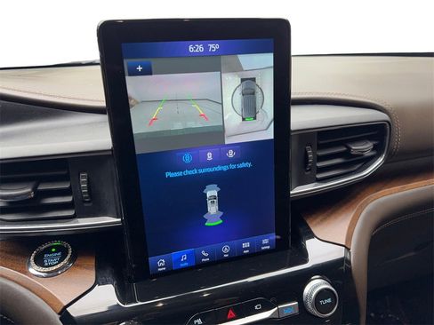 Used 2021 Ford Explorer King Ranch w/ Premium Technology Package image 66