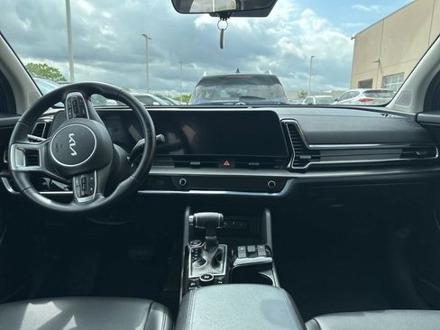 Used 2023 Kia Sportage EX image 13