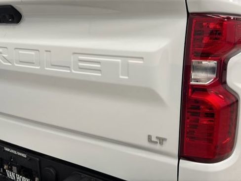 Used 2023 Chevrolet Silverado 1500 LT image 32
